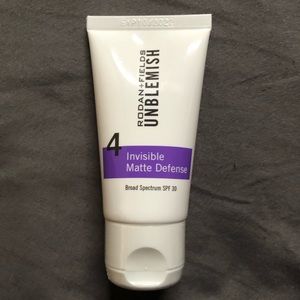 Rodan & Fields Unblemish Invisible Matte Defense